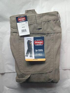 Wrangler Men’s Utility Workwear Pants
